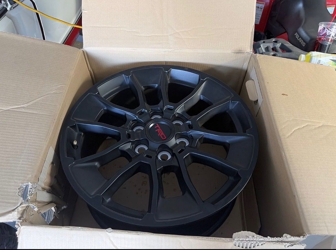 Toyota tundra TRD OR wheels