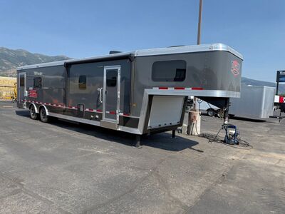 Logan Coach Sports Hauler Toy Hauler Trailer