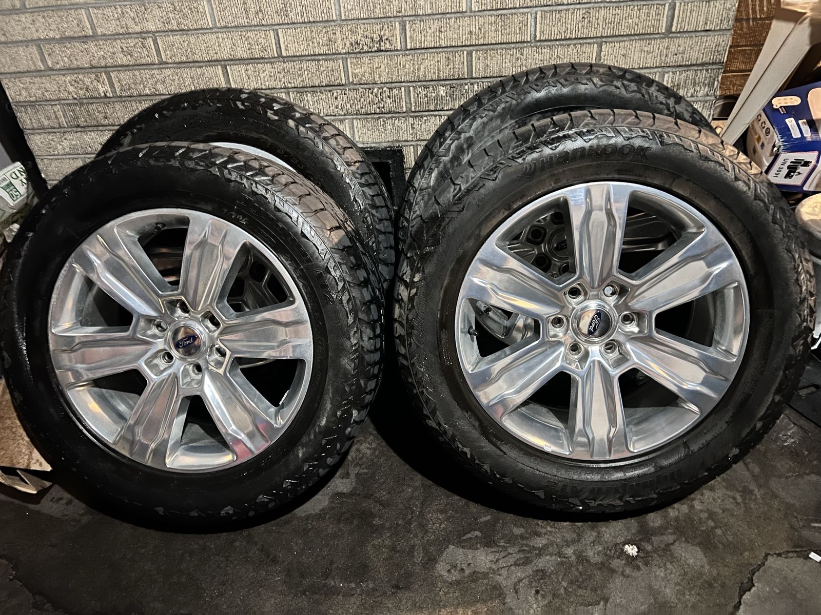 20 Ford F-150 Platinum Wheels and Tires 6x135