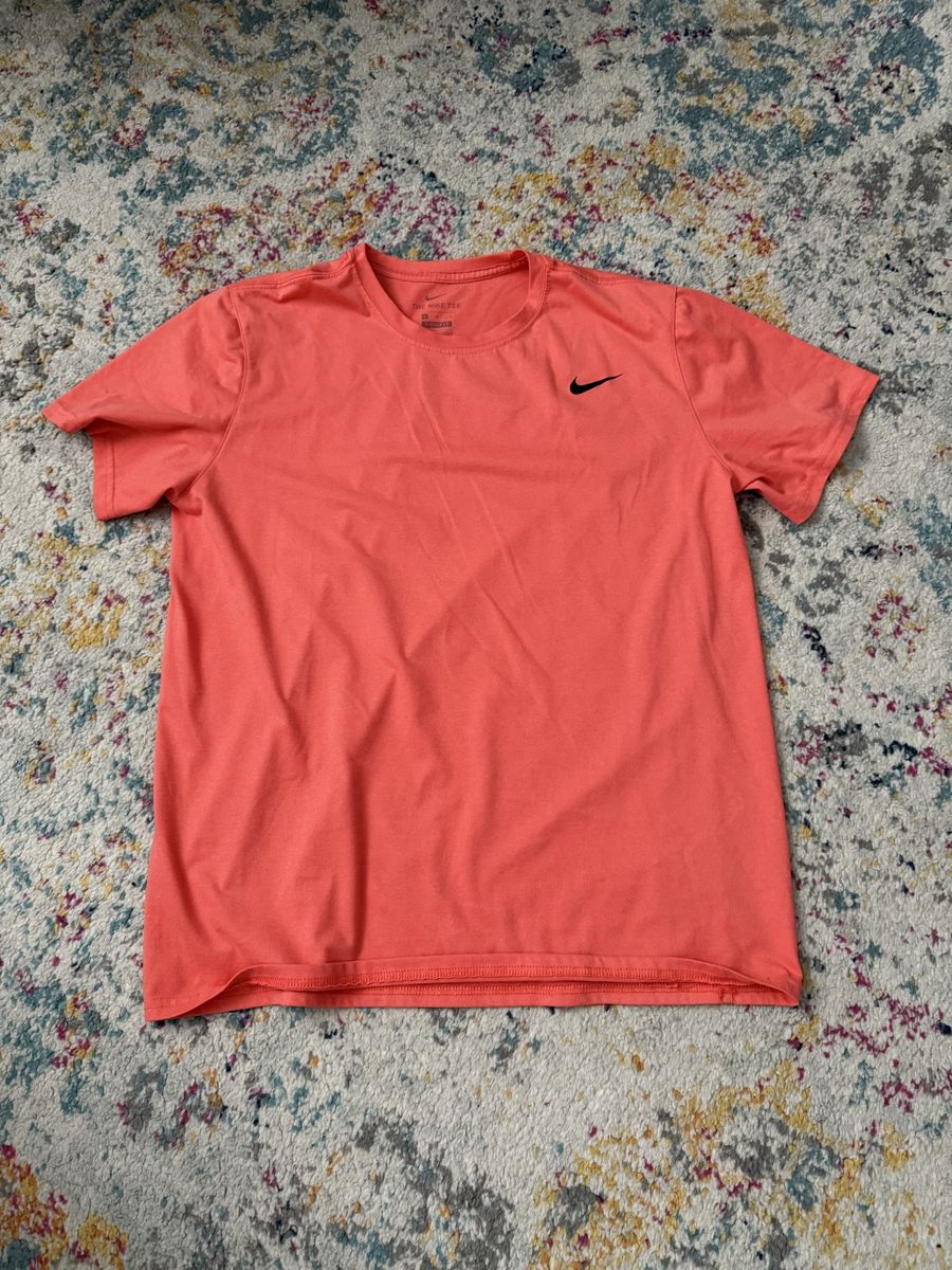 Mens Nike drifit tee shirt large