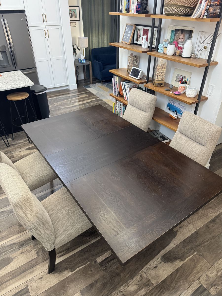 Modern Hardwood Dining Set – Expandable with Leaf