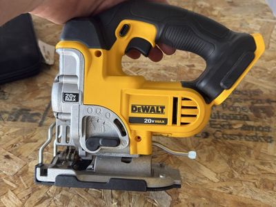 DeWalt 20V MAX XR Cordless Jig Saw DCS334 (Tool Only) - Used