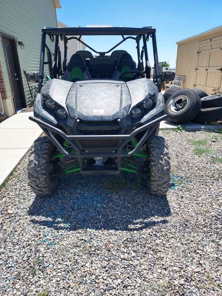 Kawasaki Teryx 4 800 UTV - 4x4, Side-by-Side Utility Vehicle