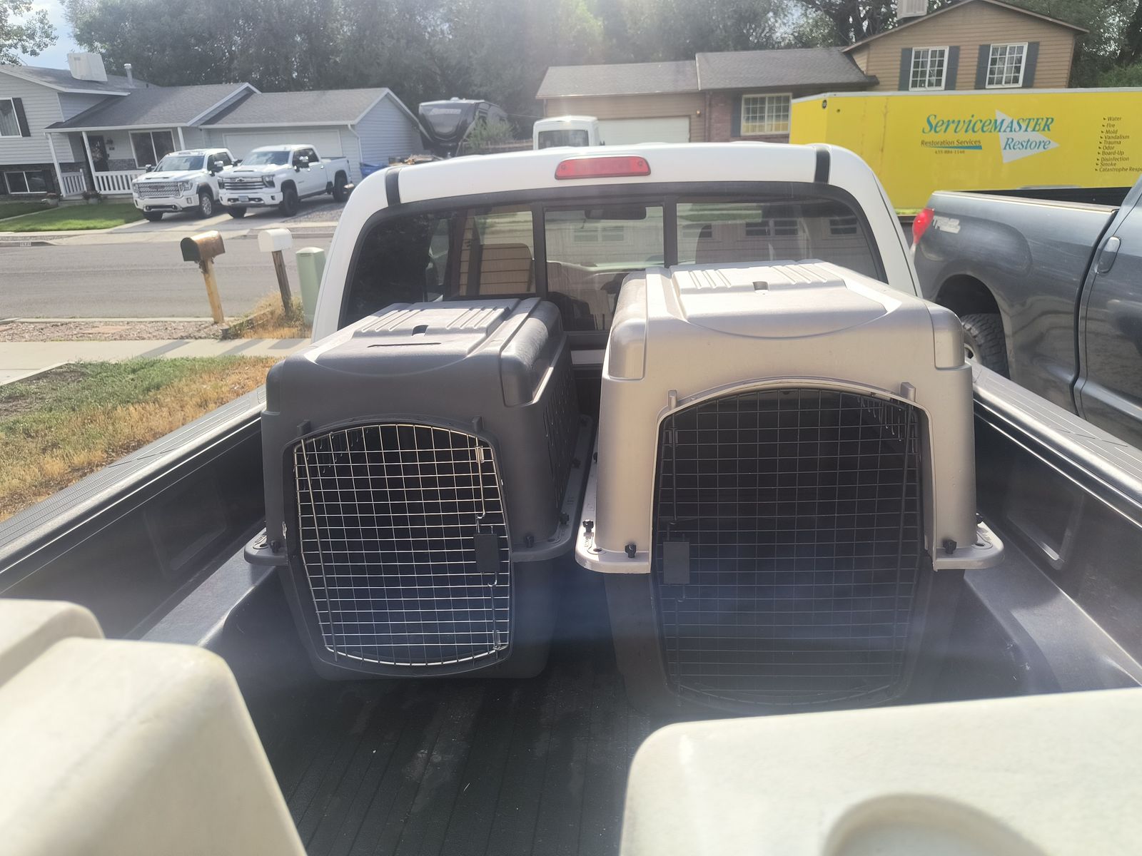 Main image 3
