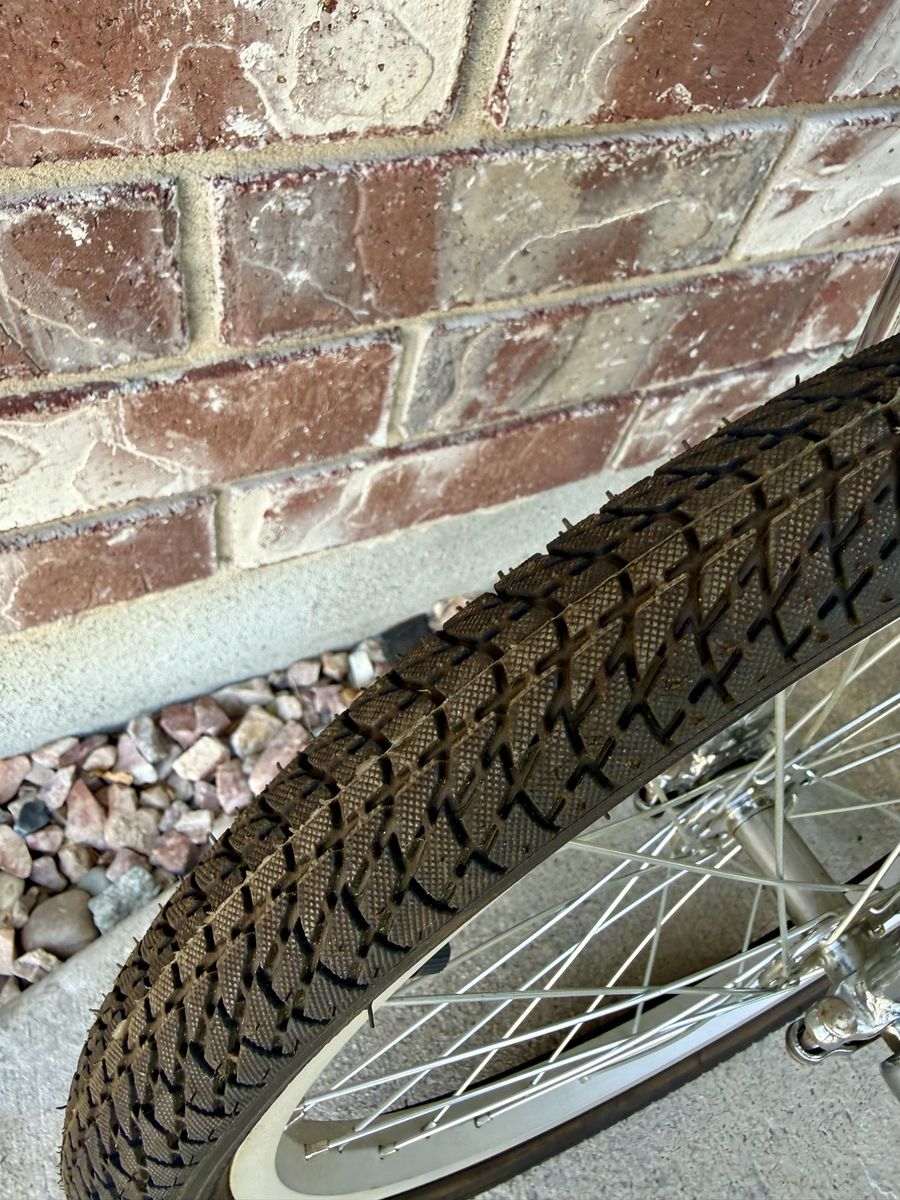 Main image 4