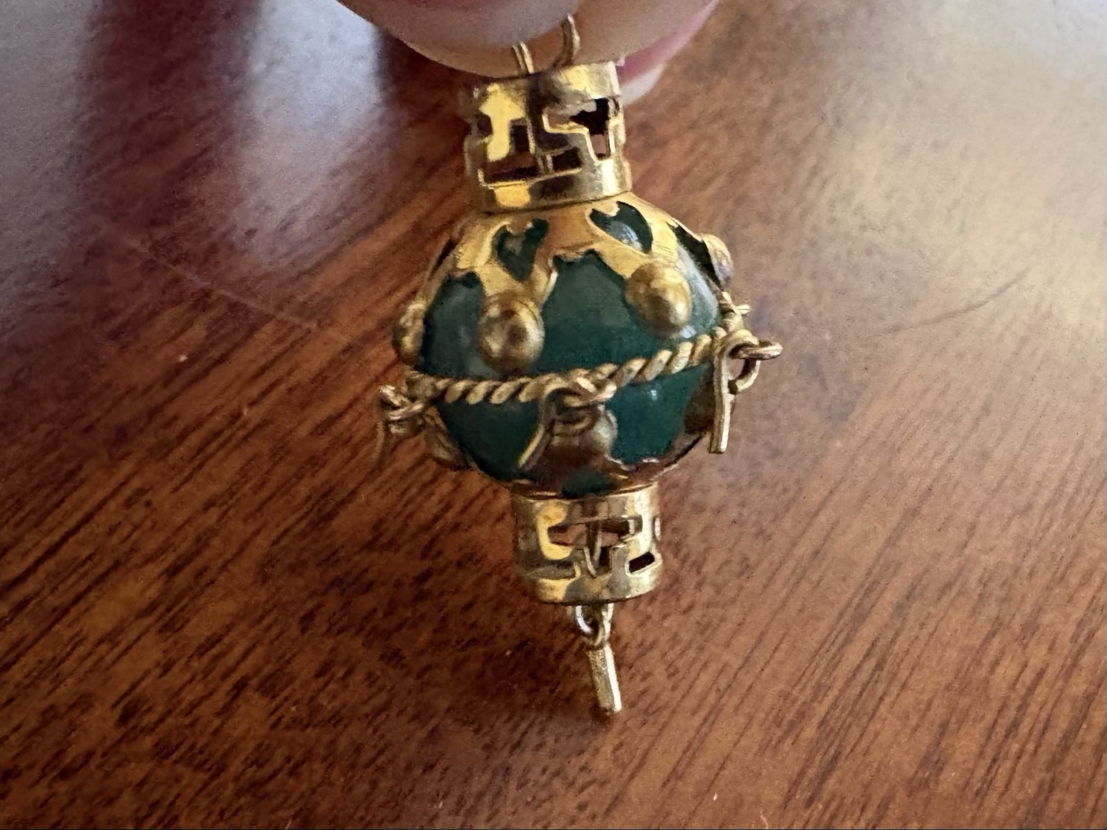 Vintage 14K Gold & Chalcedony Lantern Charm Pendant