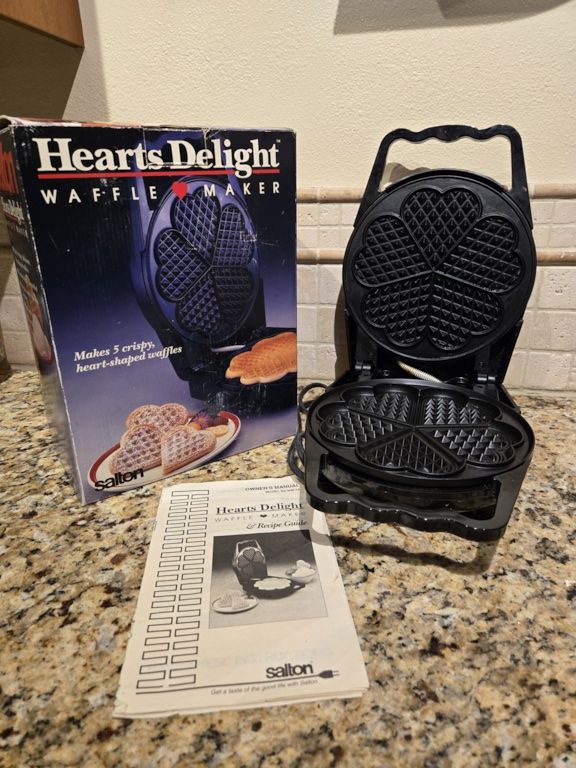 Salton Hearts Delight Waffle Maker - Makes 5 Heart-Shaped Waffles, Non-Stick