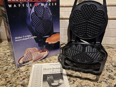 Salton Hearts Delight Waffle Maker - Makes 5 Heart-Shaped Waffles, Non-Stick