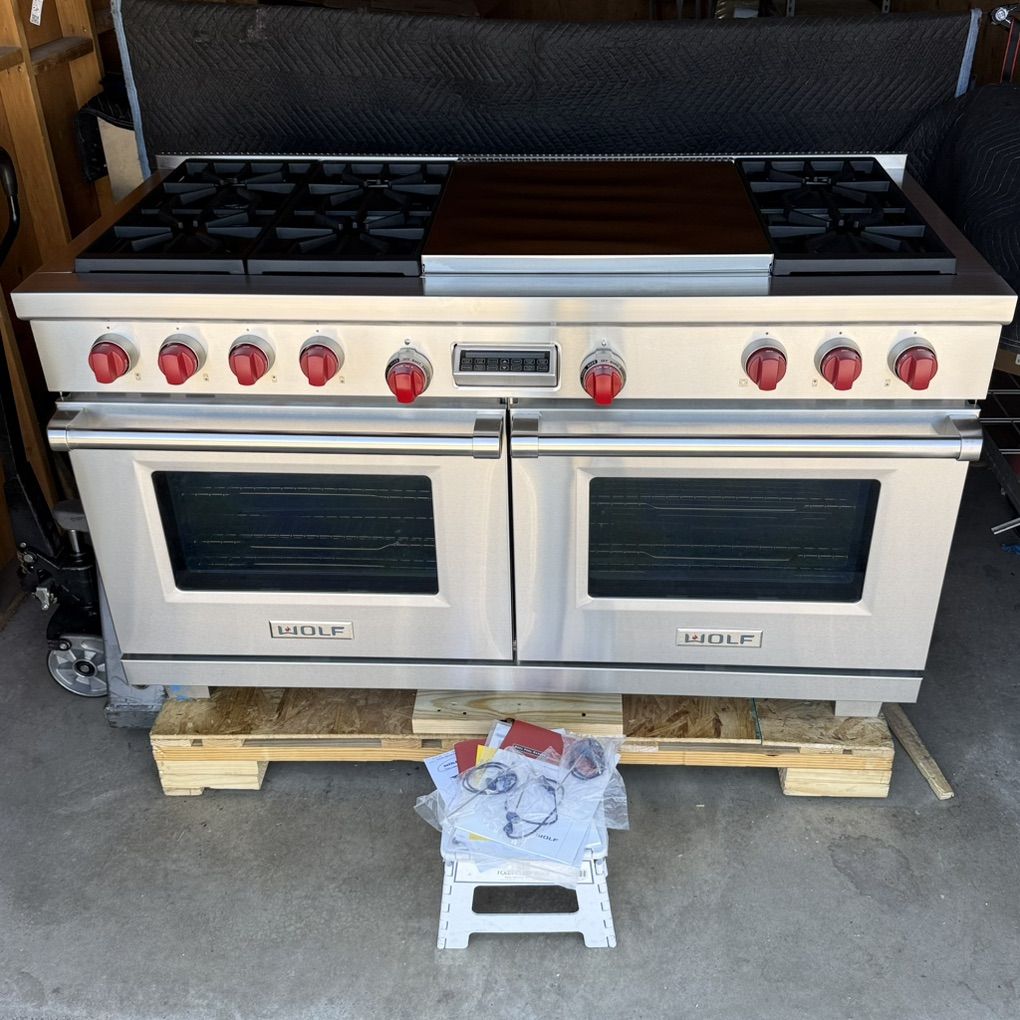 Like-New WOLF 60” Dual Fuel Range with French Top