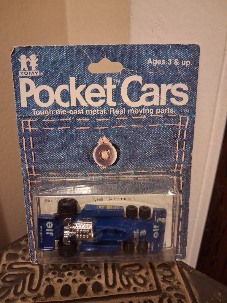 Vintage 1981 Tomy Pocket Cars Tyrell P34 Formula 1 Die-Cast Blue No. 168-F32
