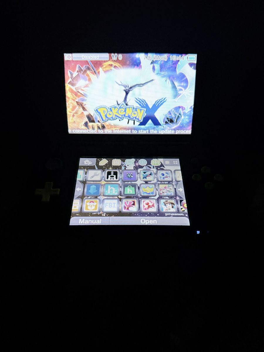 Nintendo 2DS XL Black and green (modded)