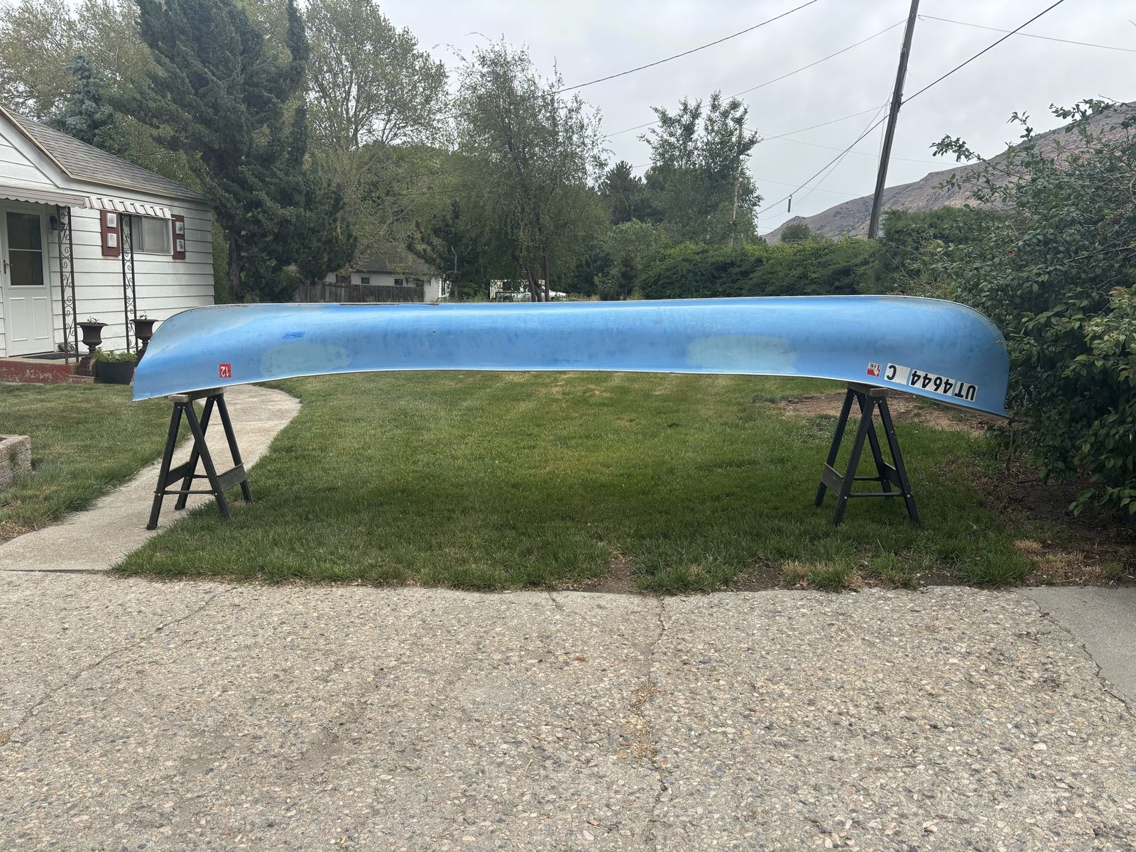 16’ Viking canoe with electric troll motor
