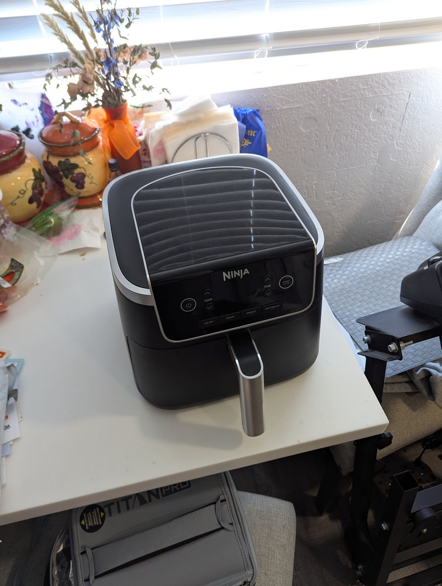 Ninja Air Fryer Black 4-in-1 Appliance