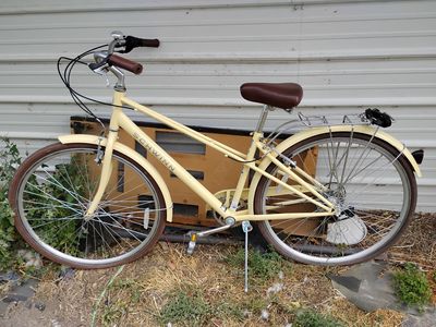 Schwinn Admiral Cruiser Bike