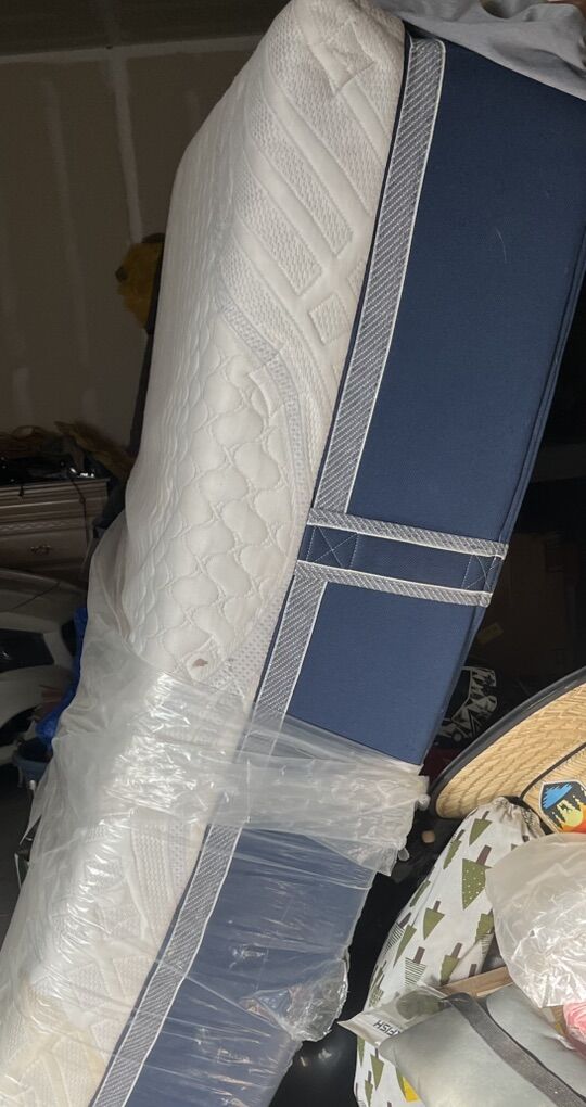Like-New King Mattress – $99 Today