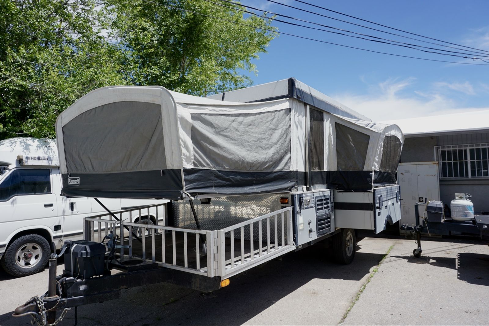 * 2010 Coleman E3 off-road pop up trailer*