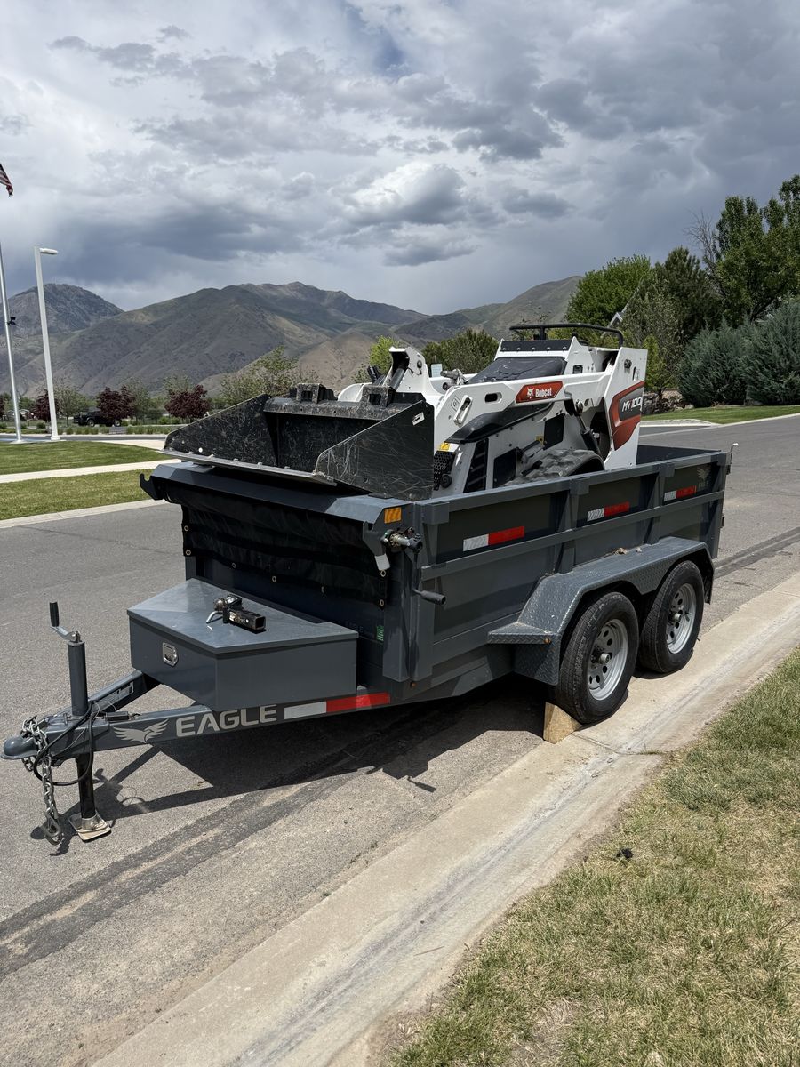 Bobcat MT-100 with dump trailer