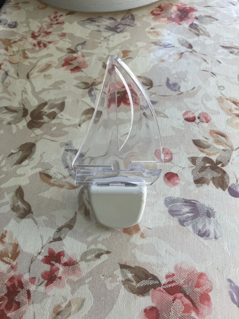 Like New Sailboat LED Nightlight