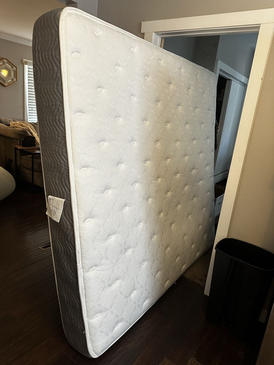 King Pillow Top Mattress