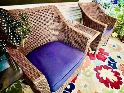 5 piece Outdoor Chair Set - like new