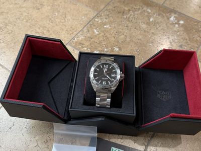 Tag Heuer Formula 1 Date Quartz Movement