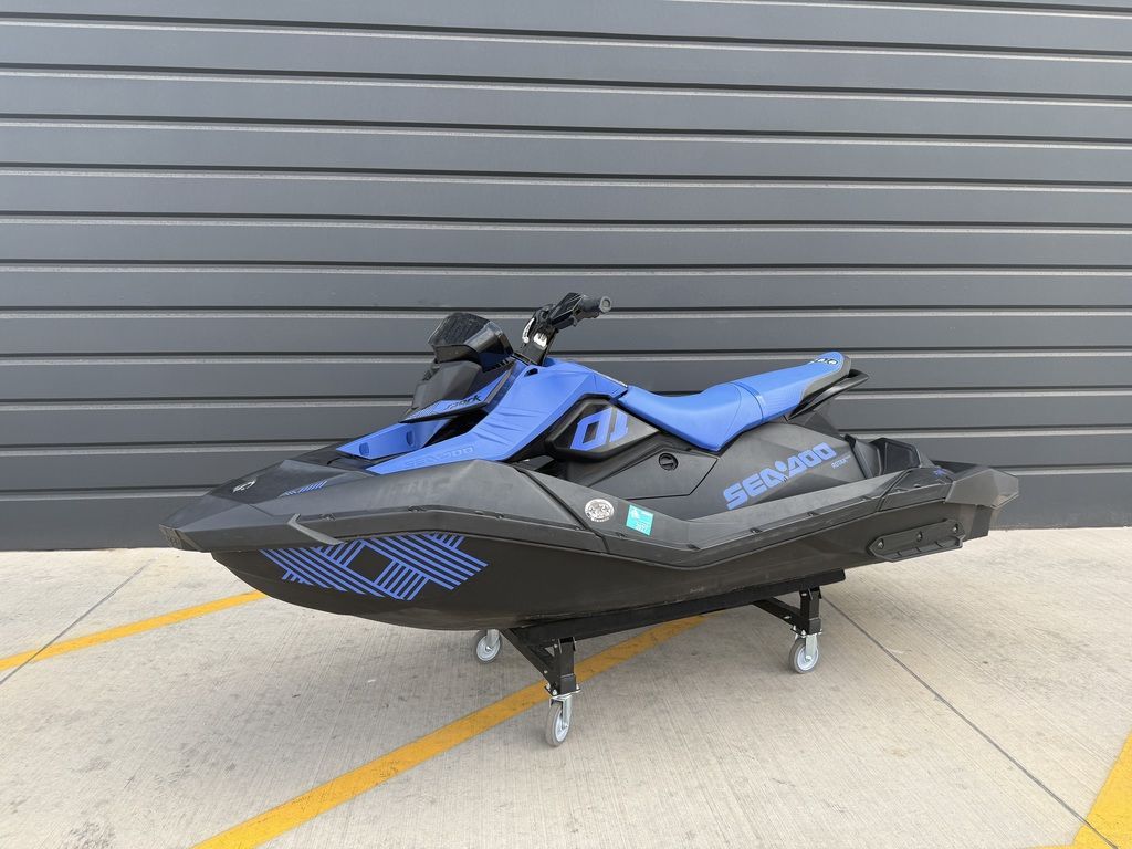 2023 Sea-Doo Spark® Trixx™ 3-up Rotax® 900 H.O. ACE™ iBR and Audio