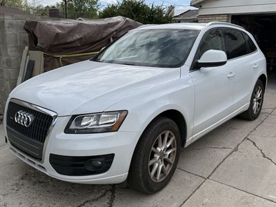 2012 AUDI Q5 2.0L Premium