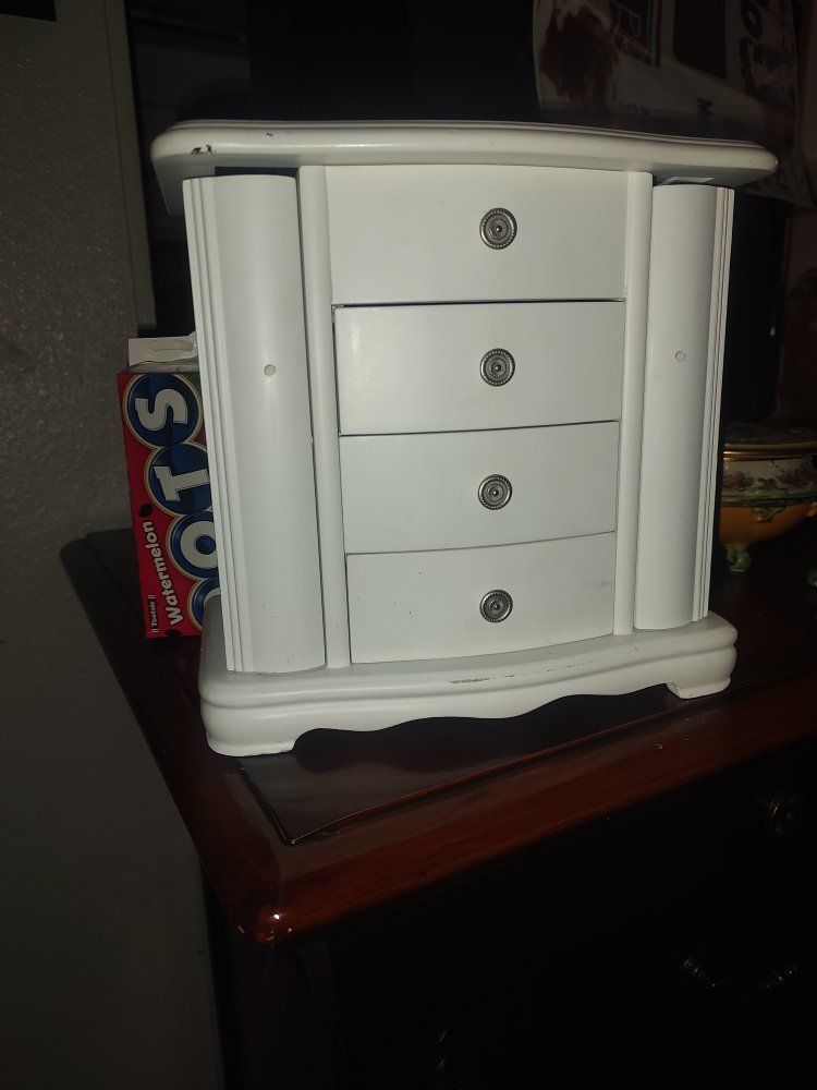 White Wooden Jewelry Box with Mirror and 4 Drawers - Elegant Storage for Rings, Necklaces, and Earrings