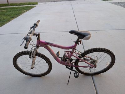 Mongoose Mountain Bike Pink, Full Suspension, 24-inch Wheels