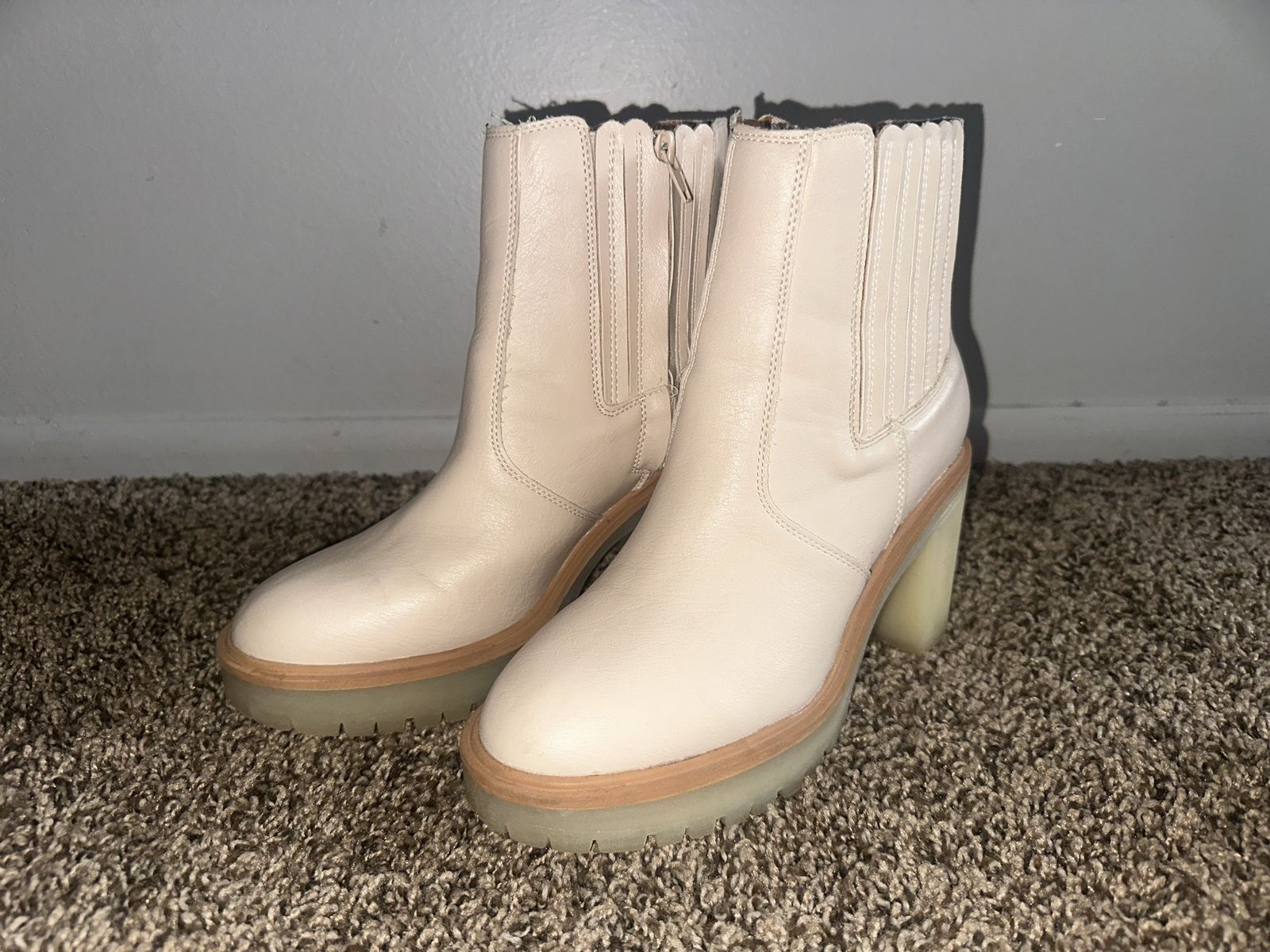 Oasis Society Cream Ankle Boots Size 8 Chunky Heel Zipper Closure Platform Sole