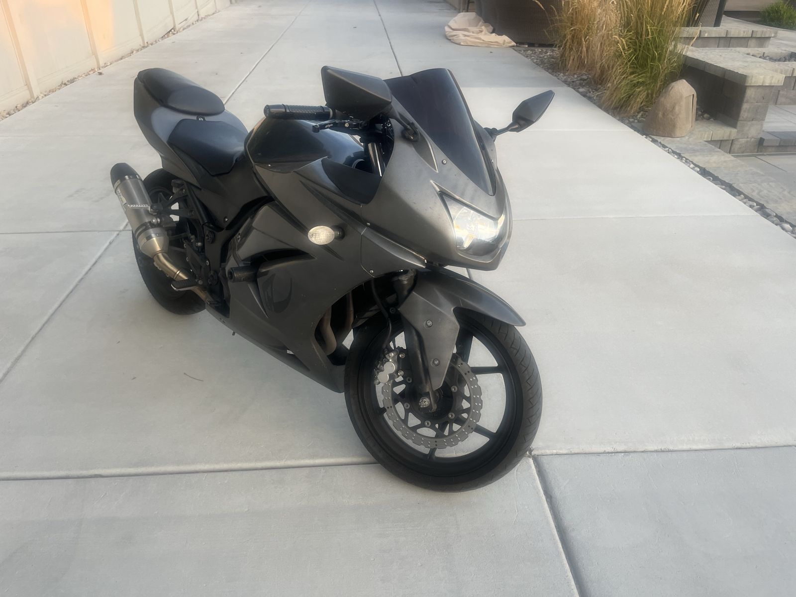 Ninja 250-2009 not stock