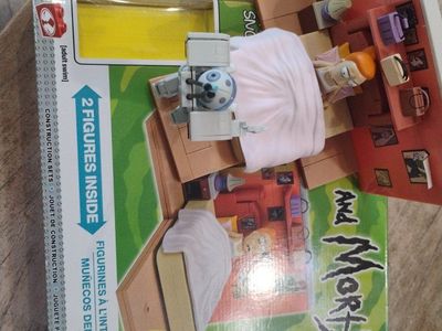 McFarlane Toys Rick and Morty "Anatomy Park" Construction Set - 129 Pieces, 2 Figures
