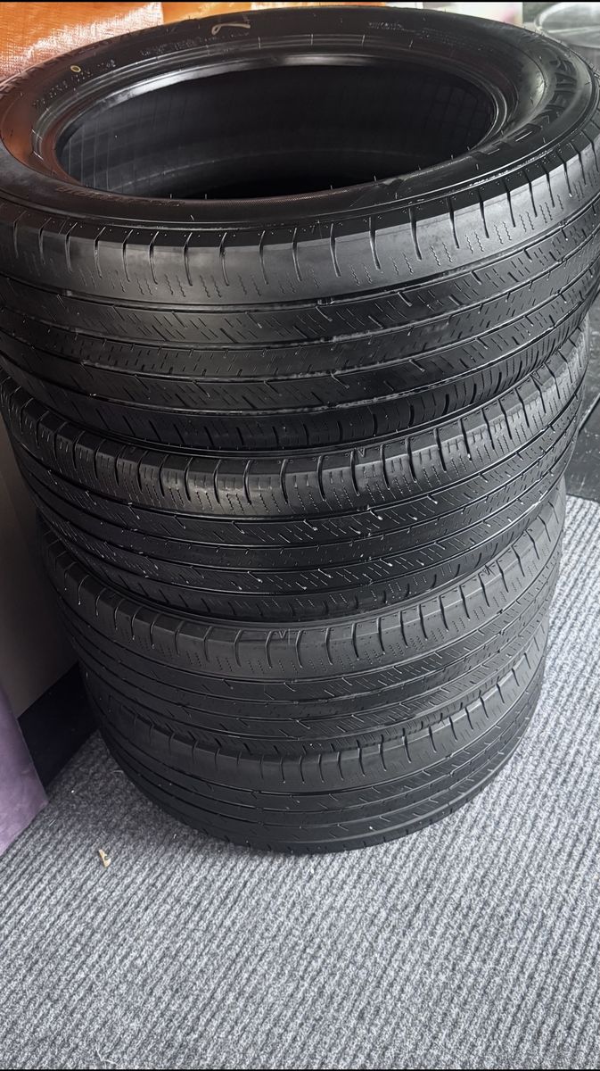 Great Condition FALKEN SINCERA 225/60/18