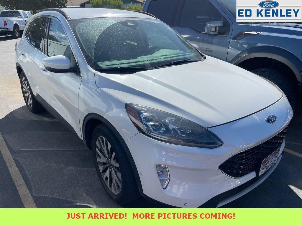 2020 Ford Escape Titanium