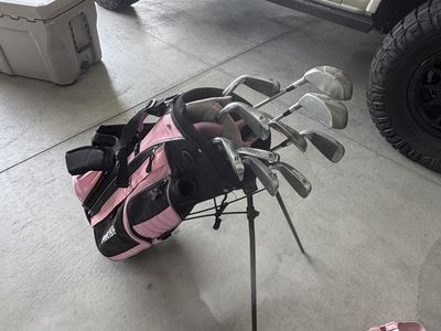 Ladies golf clubs