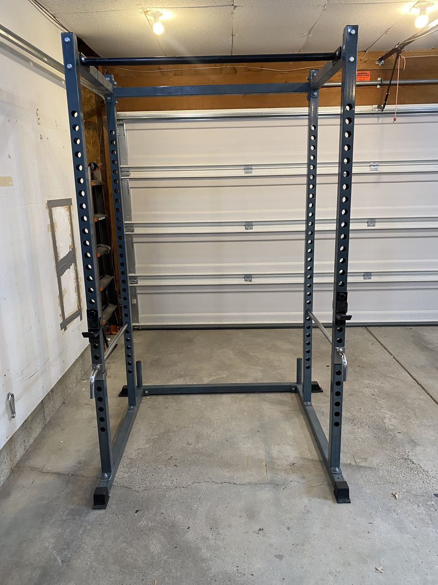 600 LB Squat Rack
