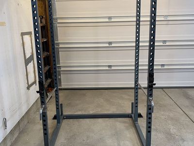 600 LB Squat Rack