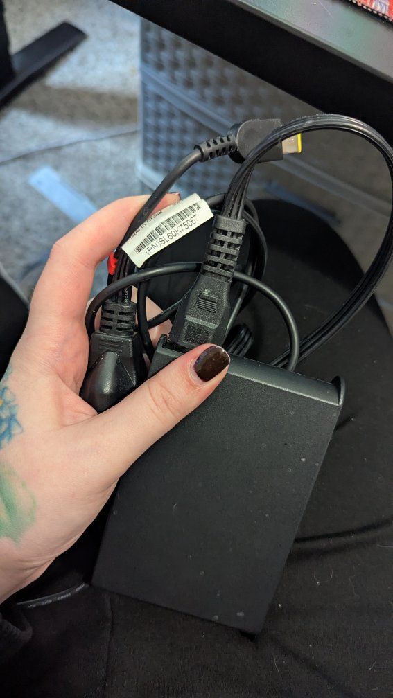 Lenovo 135 W Laptop Charger