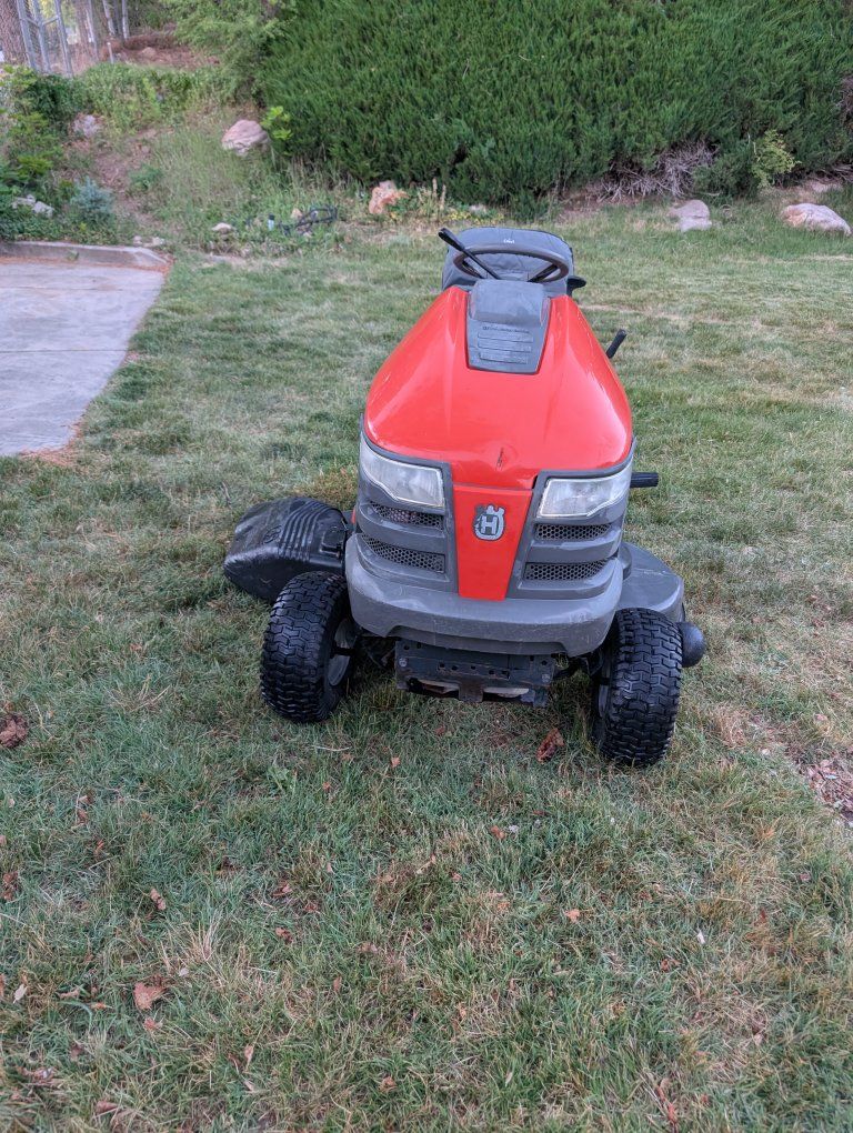 Husqvarna 20hp 46" deck riding mower