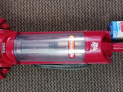 Dirt Devil Vacuum (Like new)