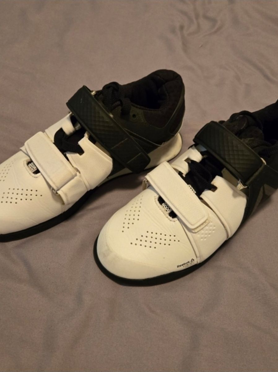 Nike lifting shoes