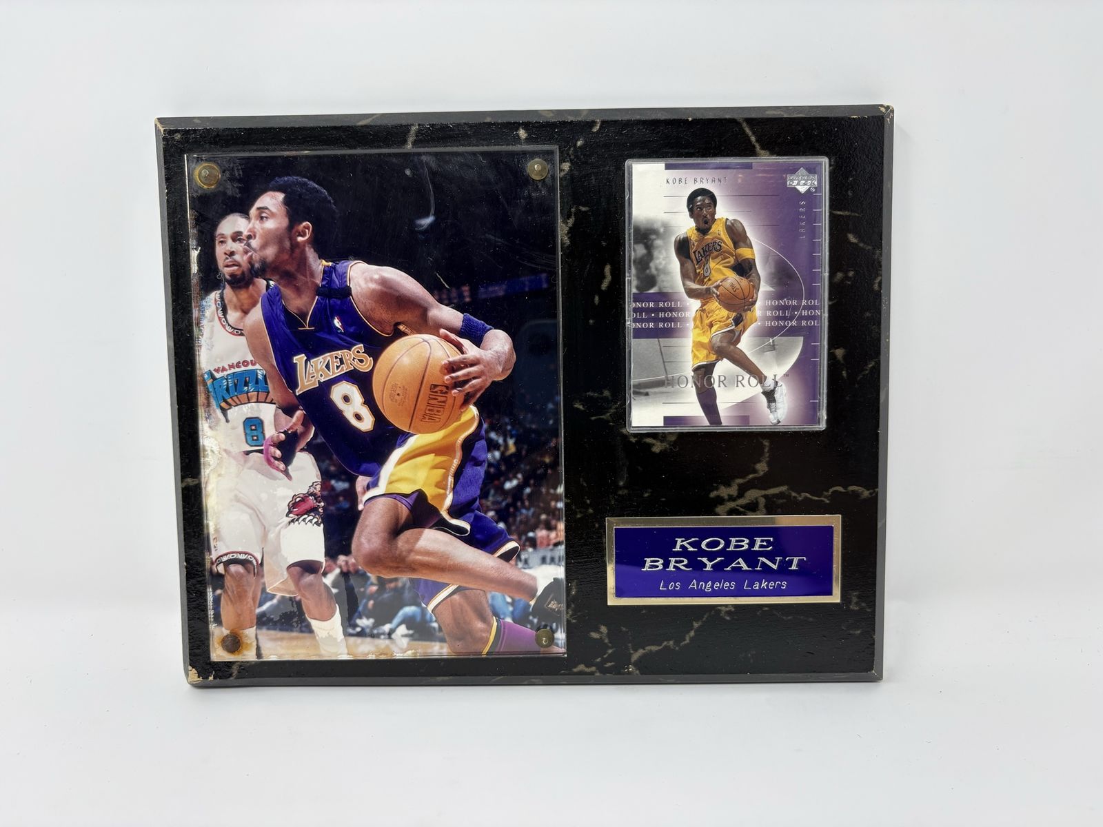Kobe Bryant Lakers Wall Plaque w/ Upper Deck Card