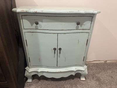 Accent Cabinet/Bedside Cabinet