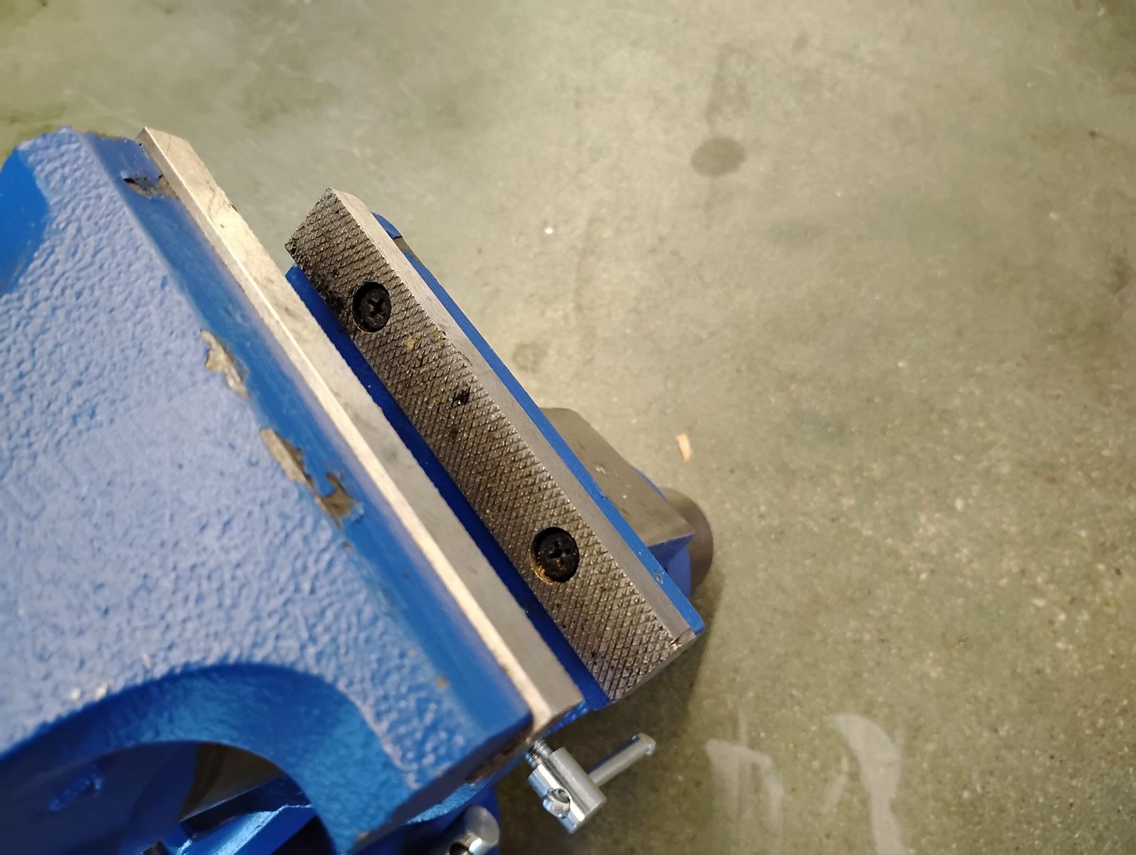 Main image 6
