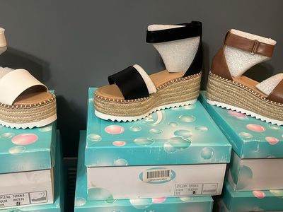 (See description) Platform Sandals and Heels Lot - Multiple Styles & Colors