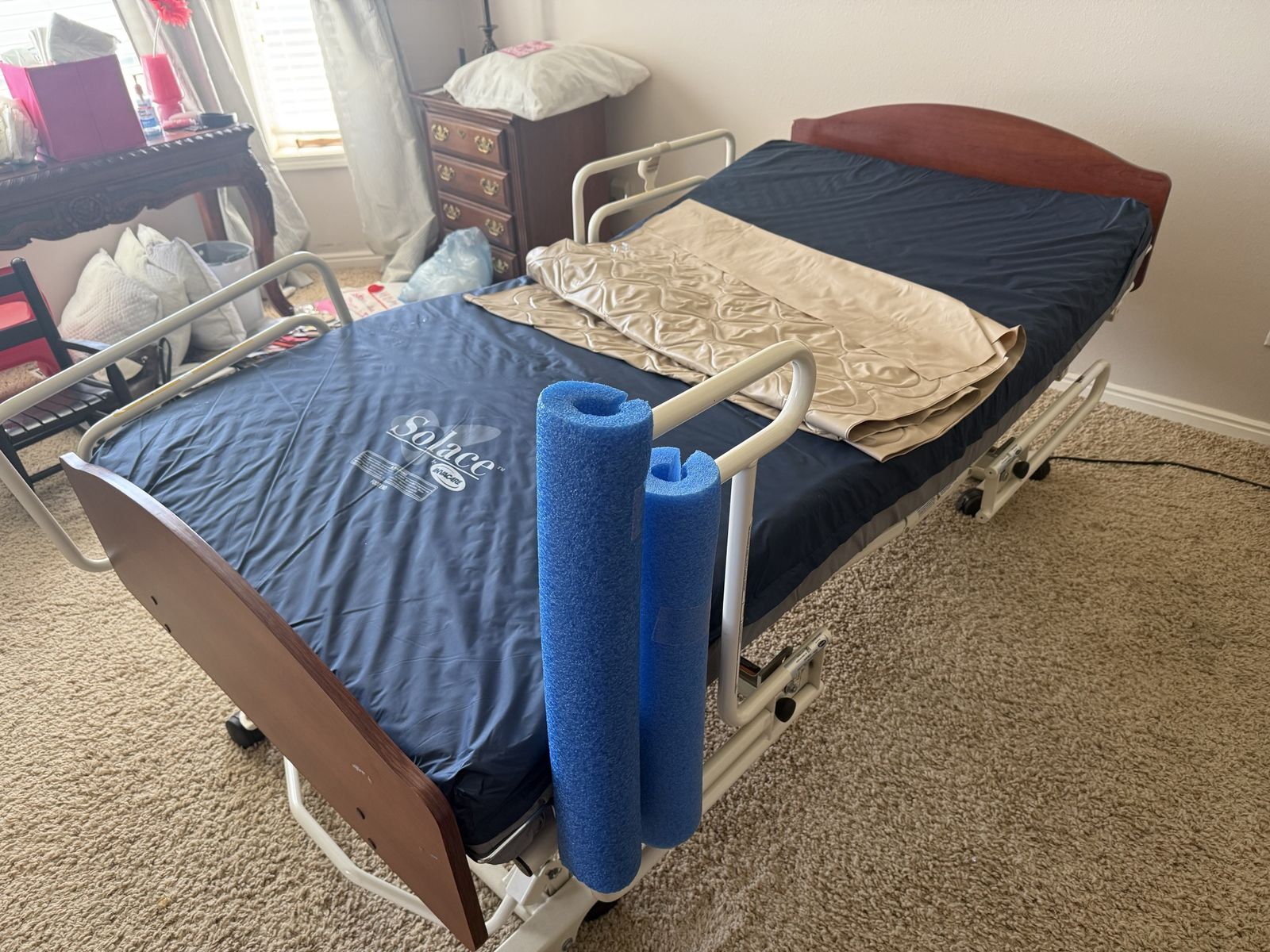 Invacare CS5 long term care bed