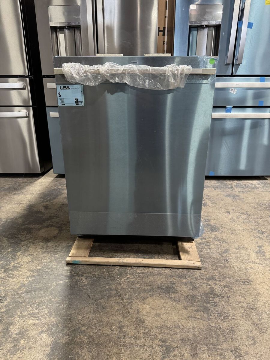 NEW MONOGRAM STAINLESS STEEL DISHWASHER
