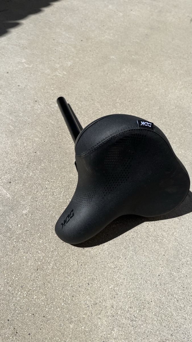 Mokwheel Suspension Seat Post with DDK Bike Saddle
