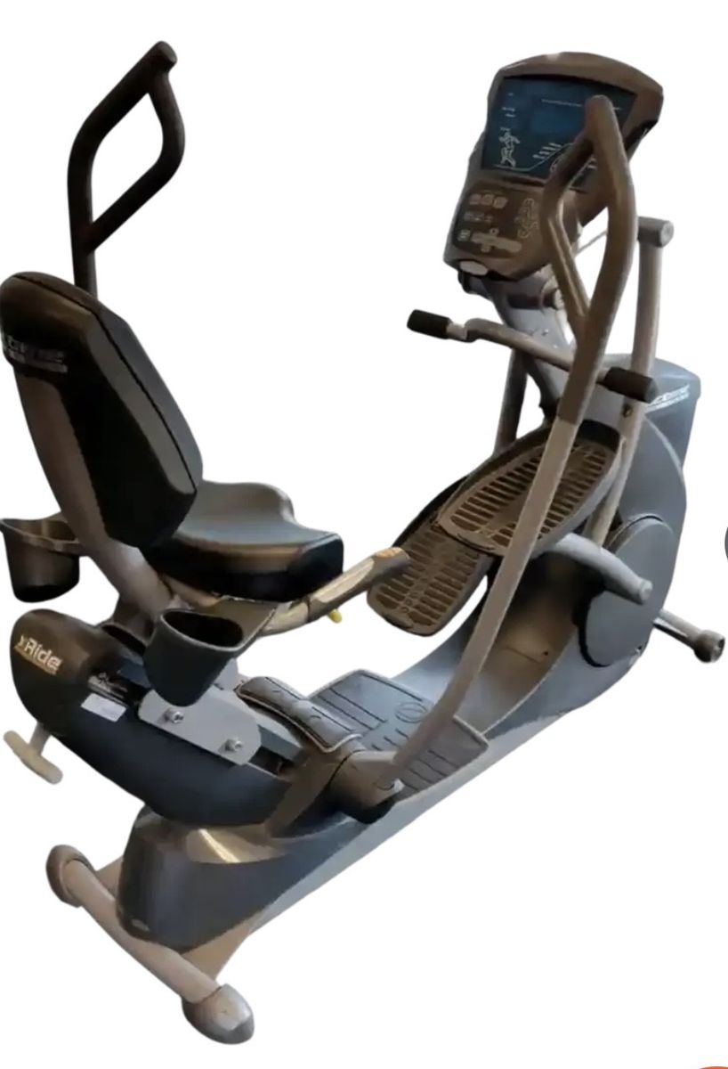 Elliptical Octane Fitness XR6000