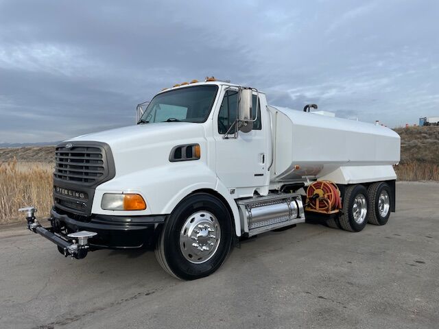 2003 Sterling 4000 Gallon Water Truck Nice!!!!